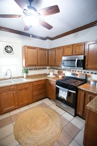 $214,900 | 639 Curve Street Southwest, Grand Rapids, MI 49503