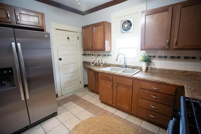 $214,900 | 639 Curve Street Southwest, Grand Rapids, MI 49503