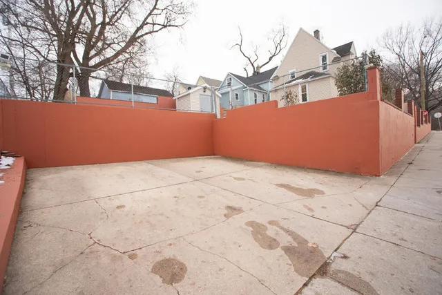 $214,900 | 639 Curve Street Southwest, Grand Rapids, MI 49503