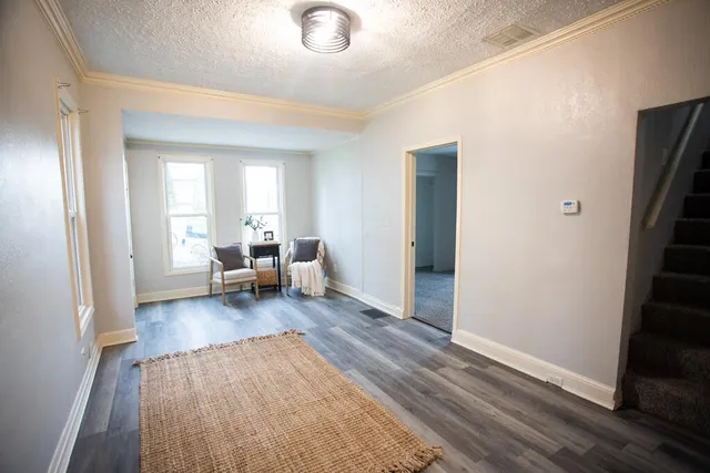 $214,900 | 639 Curve Street Southwest, Grand Rapids, MI 49503