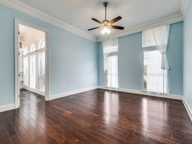 $900,000 | 140 Twin Lakes Drive, Double Oak, TX 75077