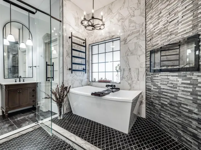 $900,000 | 140 Twin Lakes Drive, Double Oak, TX 75077