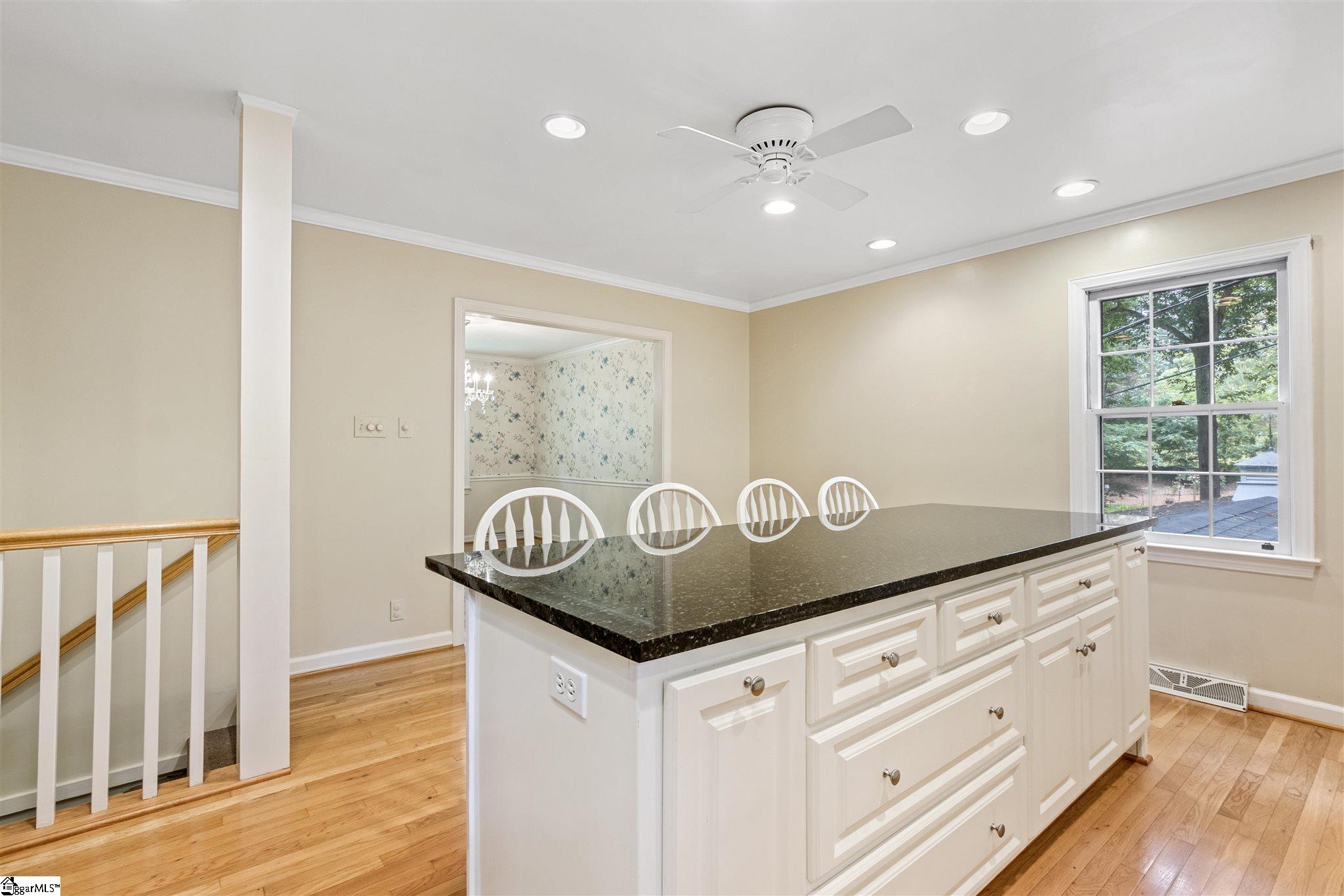 121 Chisolm Trail Greenville, SC 29607 - Photo 15 of 34 Gallery Image 15
