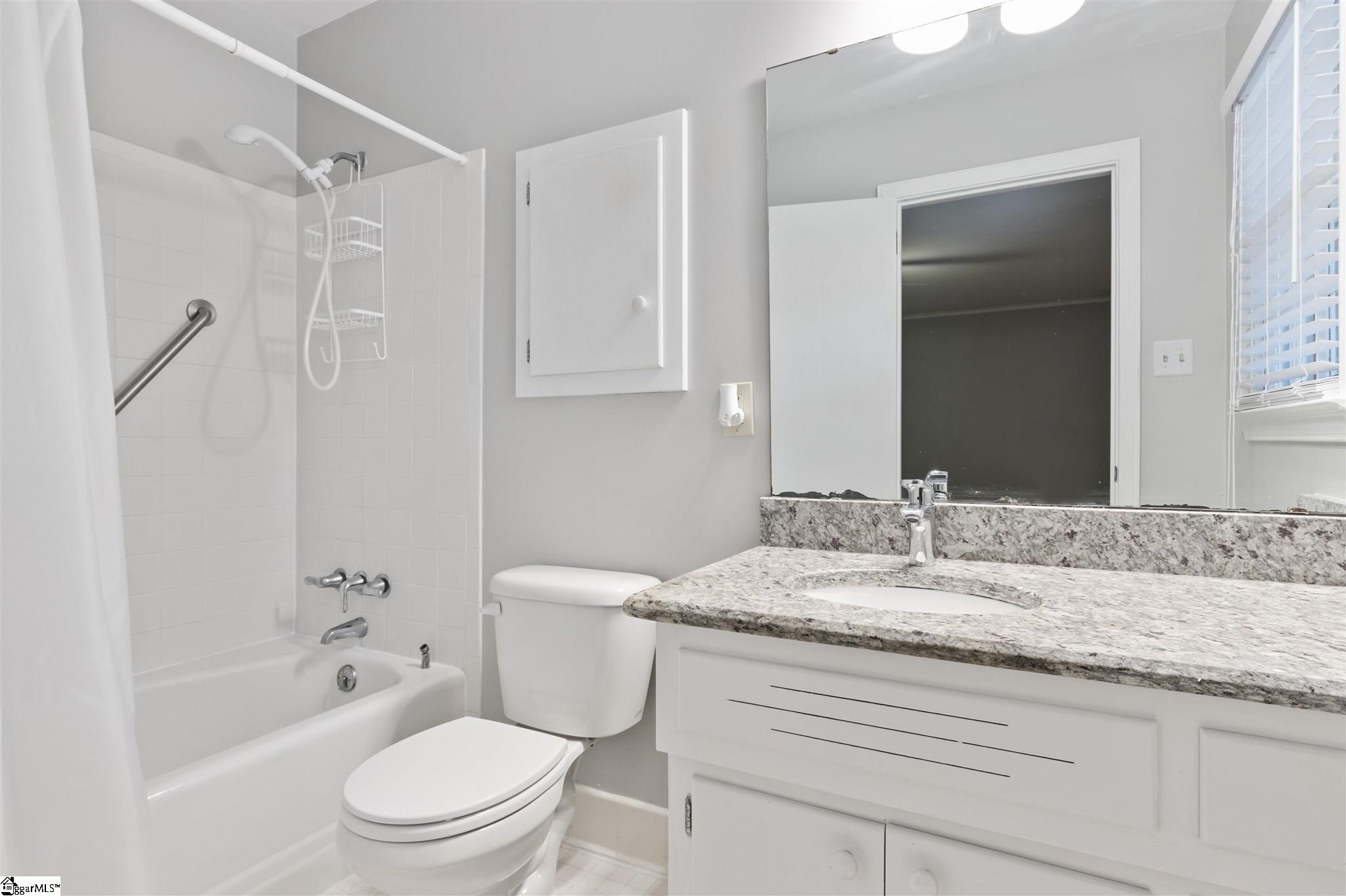 121 Chisolm Trail Greenville, SC 29607 - Photo 24 of 34 Gallery Image 24