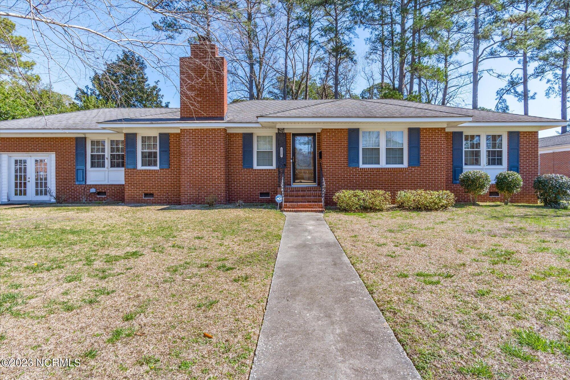1217 Sutton Drive Kinston, NC 28501 - Photo 5 of 47 05-1217 Sutton Dr-5