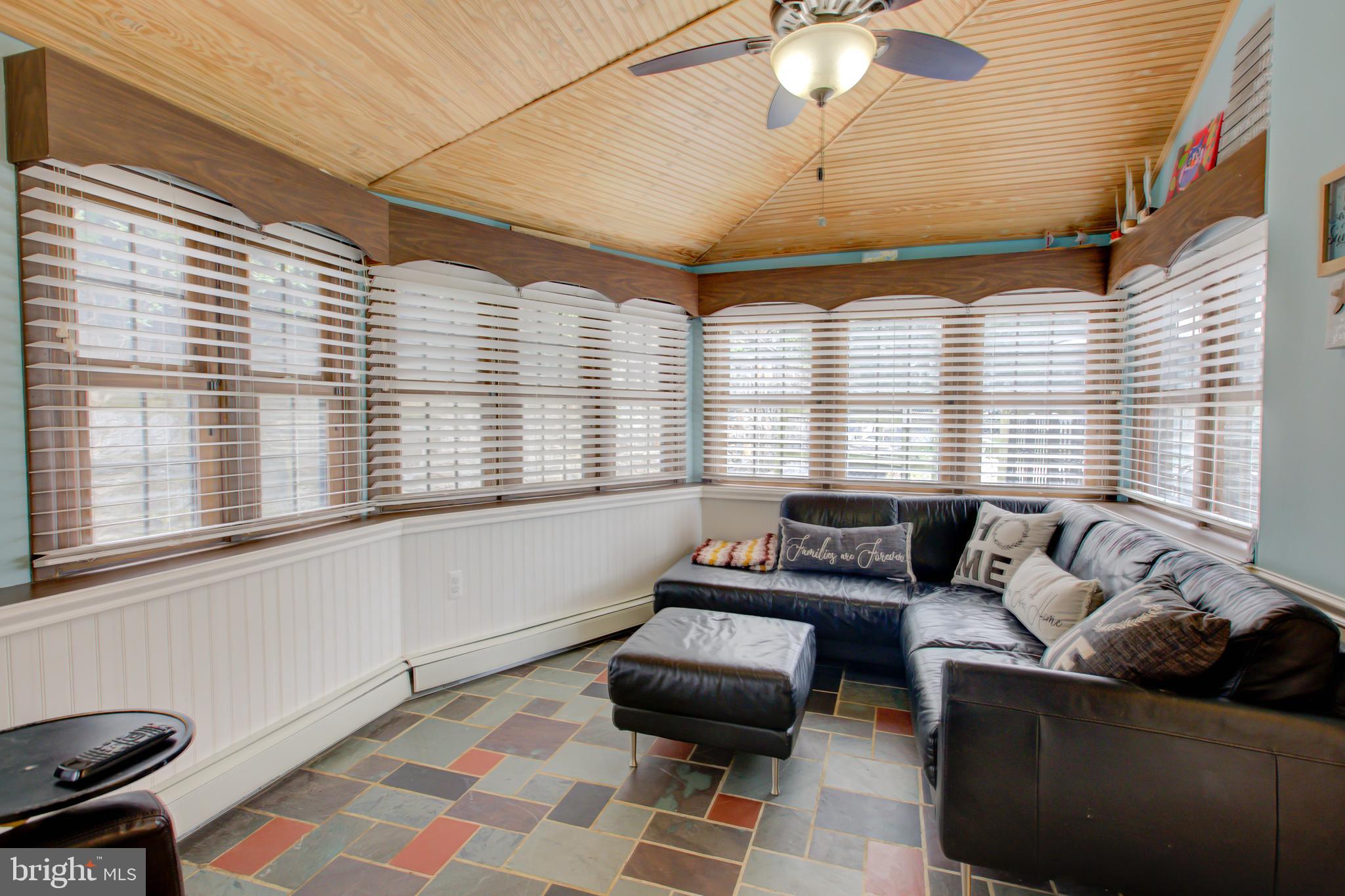 4119 Westview Road Baltimore, MD 21218 - Photo 16 of 51 Sunroom