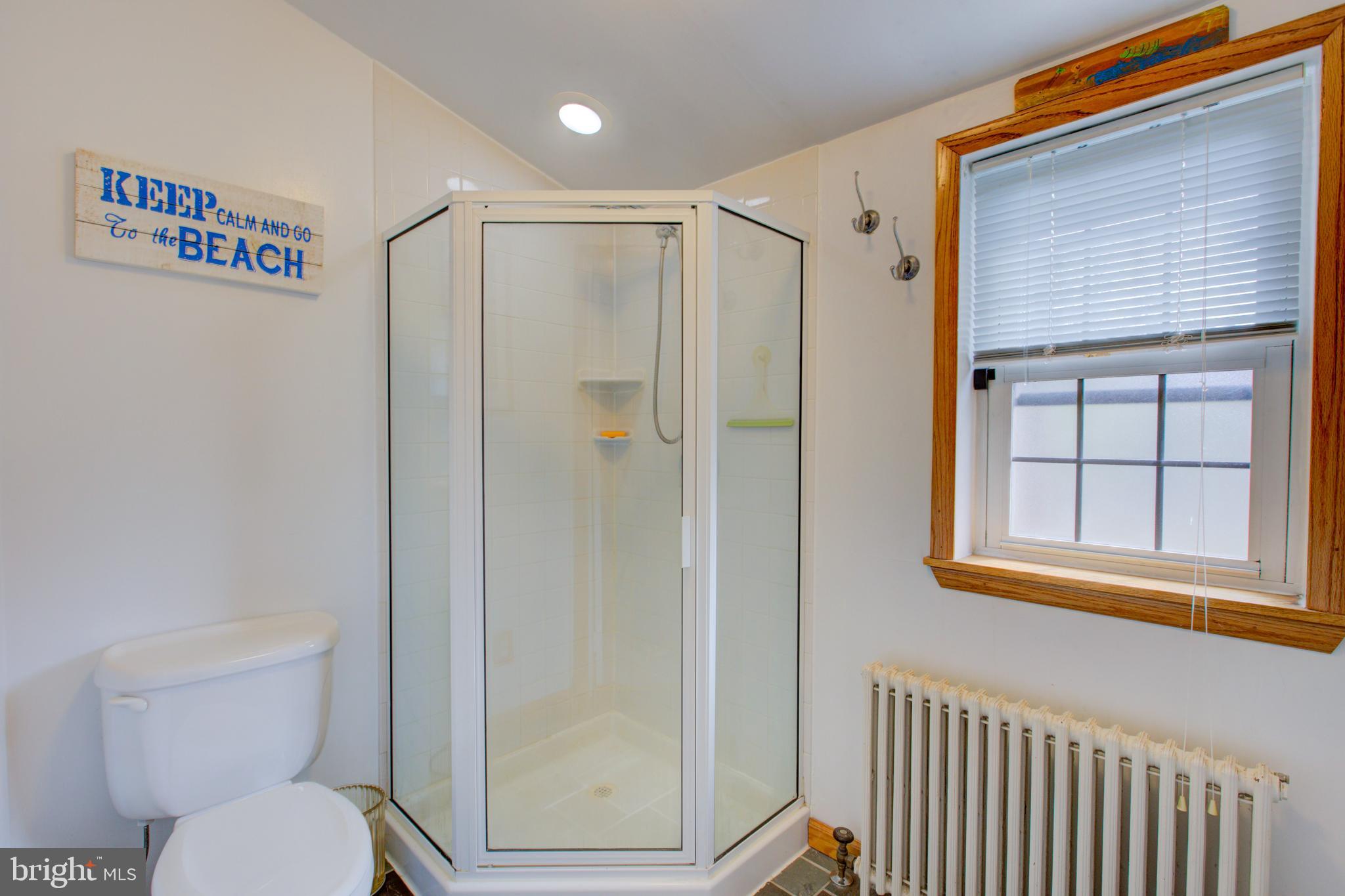 4119 Westview Road Baltimore, MD 21218 - Photo 27 of 51 Primary bath
