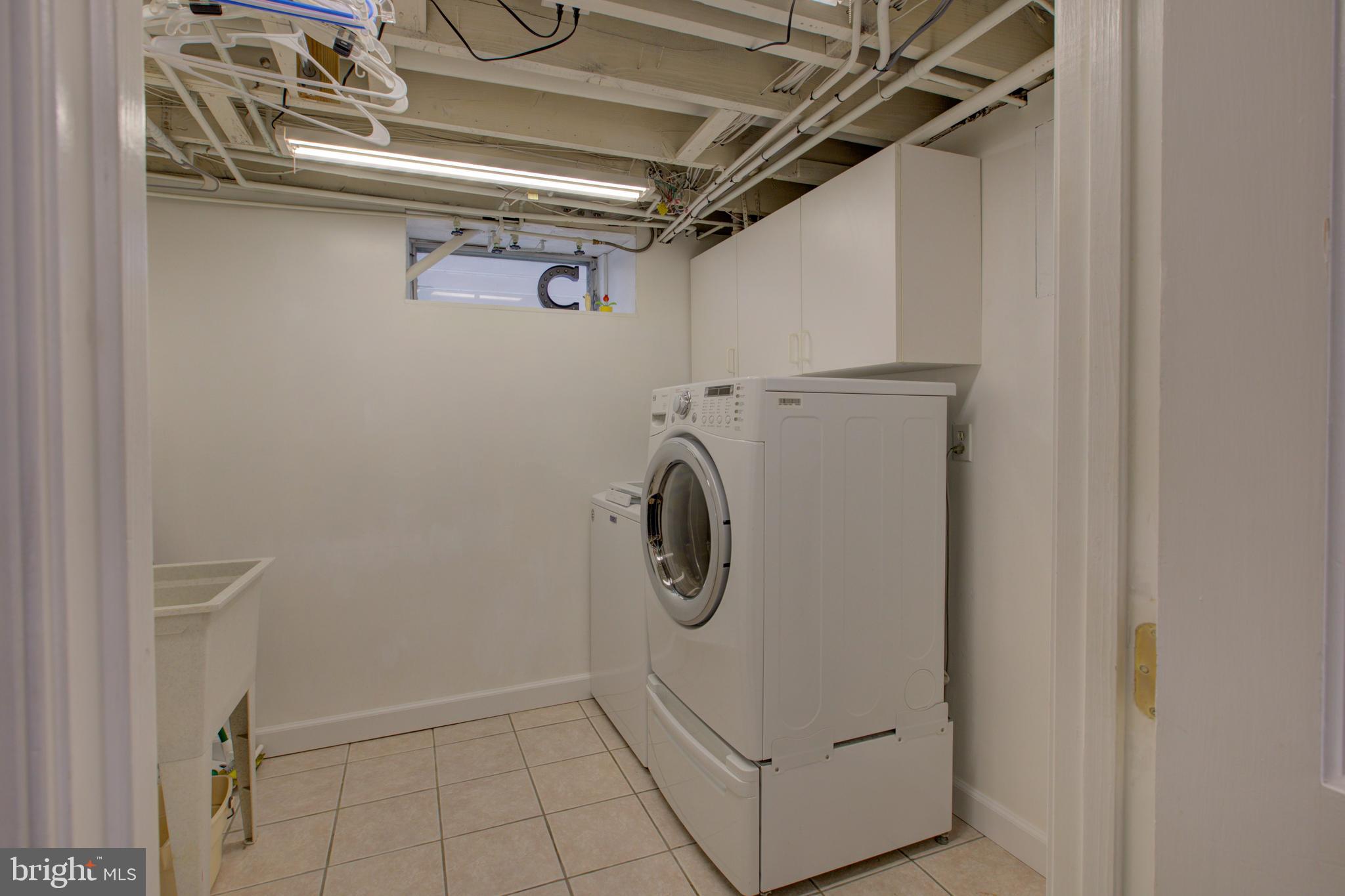 4119 Westview Road Baltimore, MD 21218 - Photo 37 of 51 Laundry room