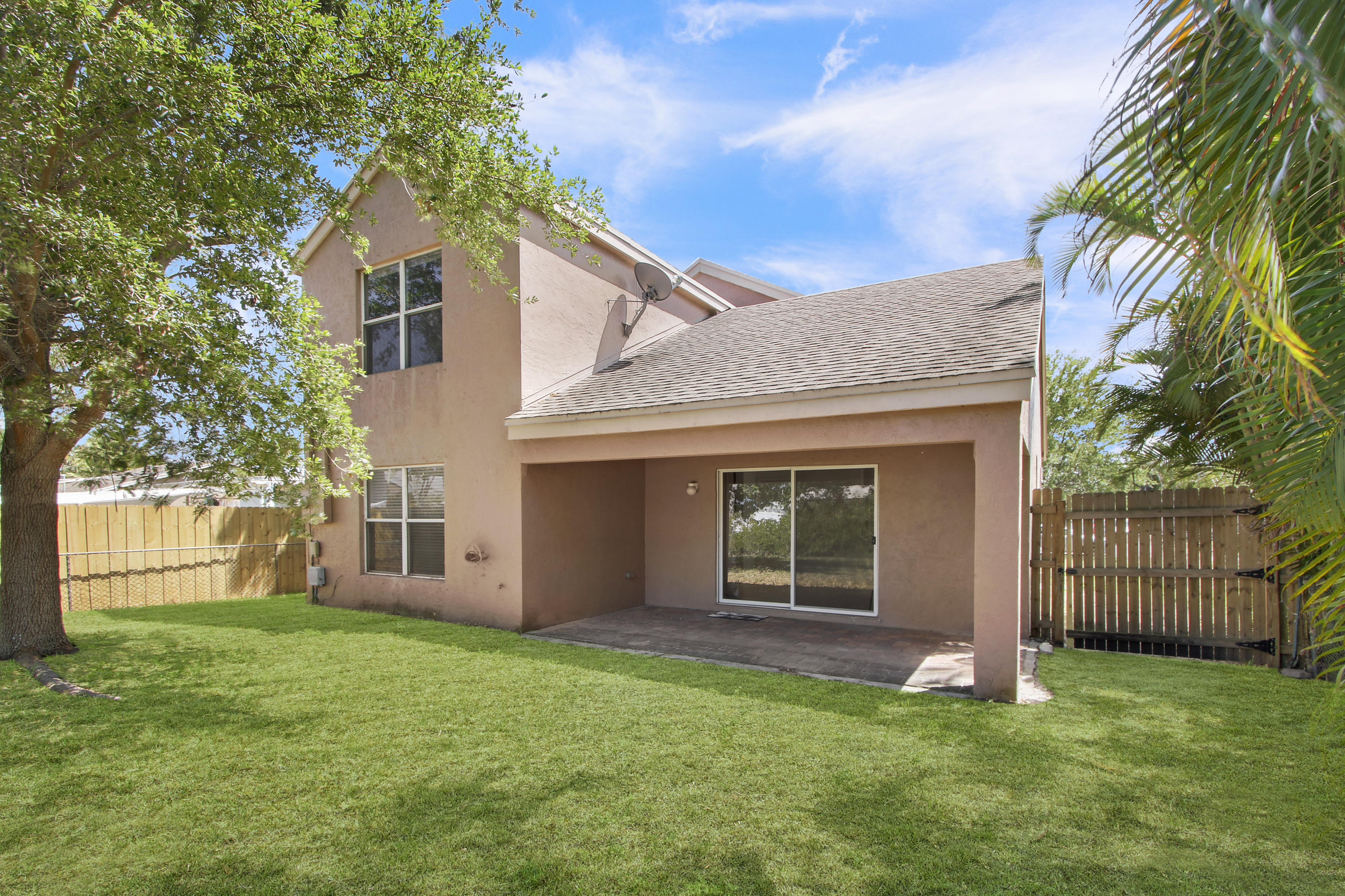 5423 Buchanan Road Delray Beach, FL 33484 - Photo 3 of 17 Backyard