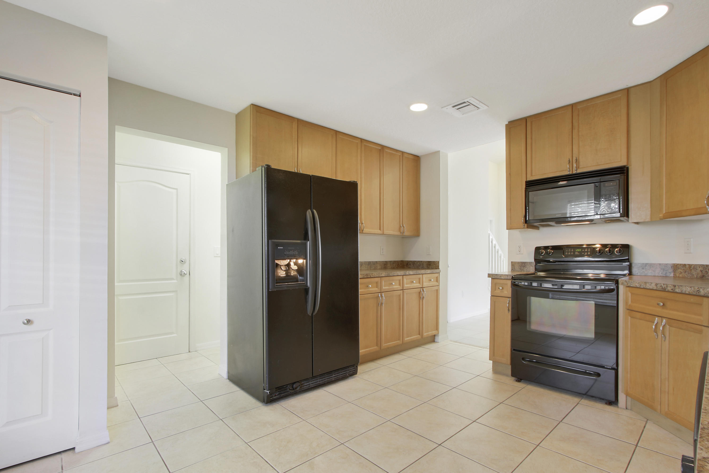 5423 Buchanan Road Delray Beach, FL 33484 - Photo 6 of 17 Kitchen