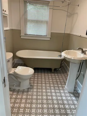 $1,800 | 507 Texas Avenue, Unit B, Austin, TX 78705