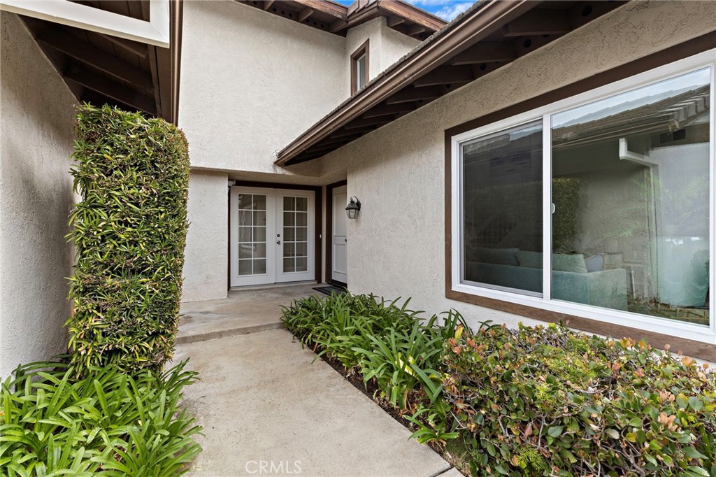 8 Caraway Irvine, CA 92604 - Photo 2 of 33