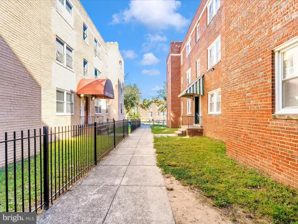 $690,000 | 1745 T Street Southeast, Washington, DC 20020