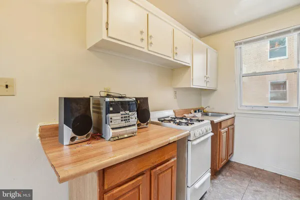 $690,000 | 1745 T Street Southeast, Washington, DC 20020