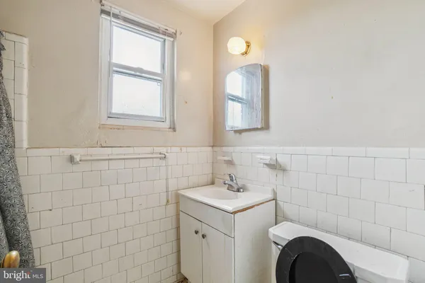 $690,000 | 1745 T Street Southeast, Washington, DC 20020