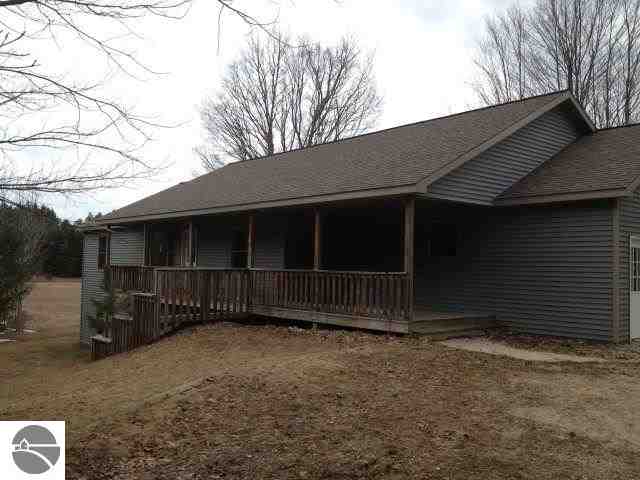 6249 East 26 1/4 Road Cadillac, MI 49601 - Photo 1 of 27 1744627.JPG