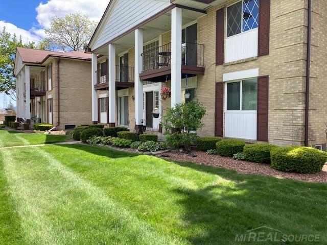 29217 Hayes Road, Unit 2 Warren, MI 48088 - Photo 22 of 26