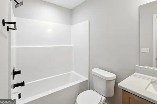 $2,000 | 232 Brad Street, Unit A, Royston, GA 30662
