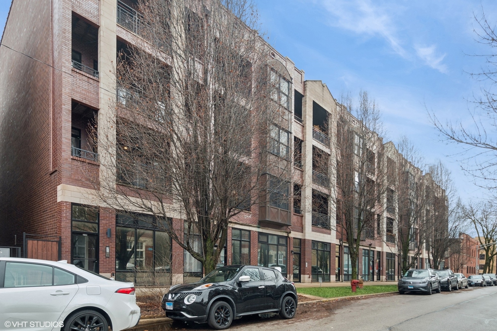 2130 West Rice Street, Unit 2 Chicago, IL 60622 - Photo 1 of 15
