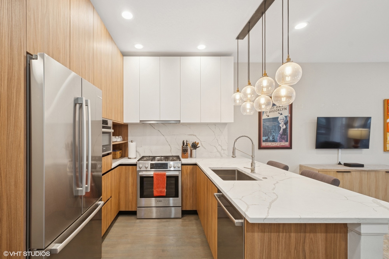 2130 West Rice Street, Unit 2 Chicago, IL 60622 - Photo 3 of 15