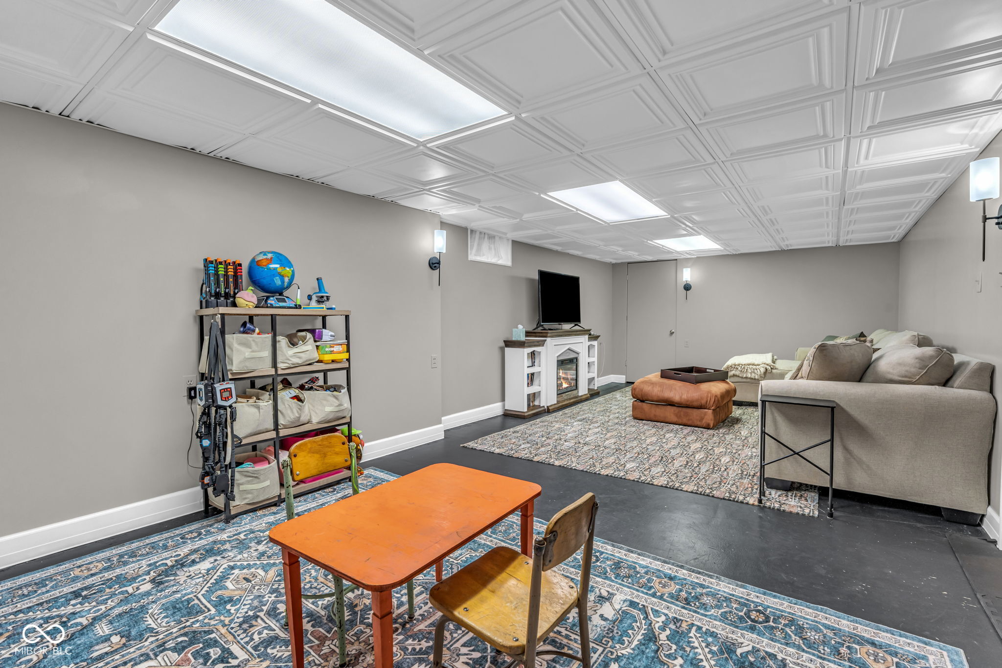 1213 Alderly Road Indianapolis, IN 46260 - Photo 50 of 65
