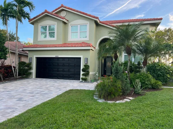 $975,000 | 4883 North Classical Boulevard, Delray Beach, FL 33445