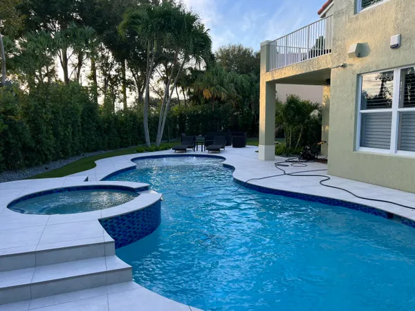 $975,000 | 4883 North Classical Boulevard, Delray Beach, FL 33445
