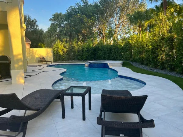 $975,000 | 4883 North Classical Boulevard, Delray Beach, FL 33445