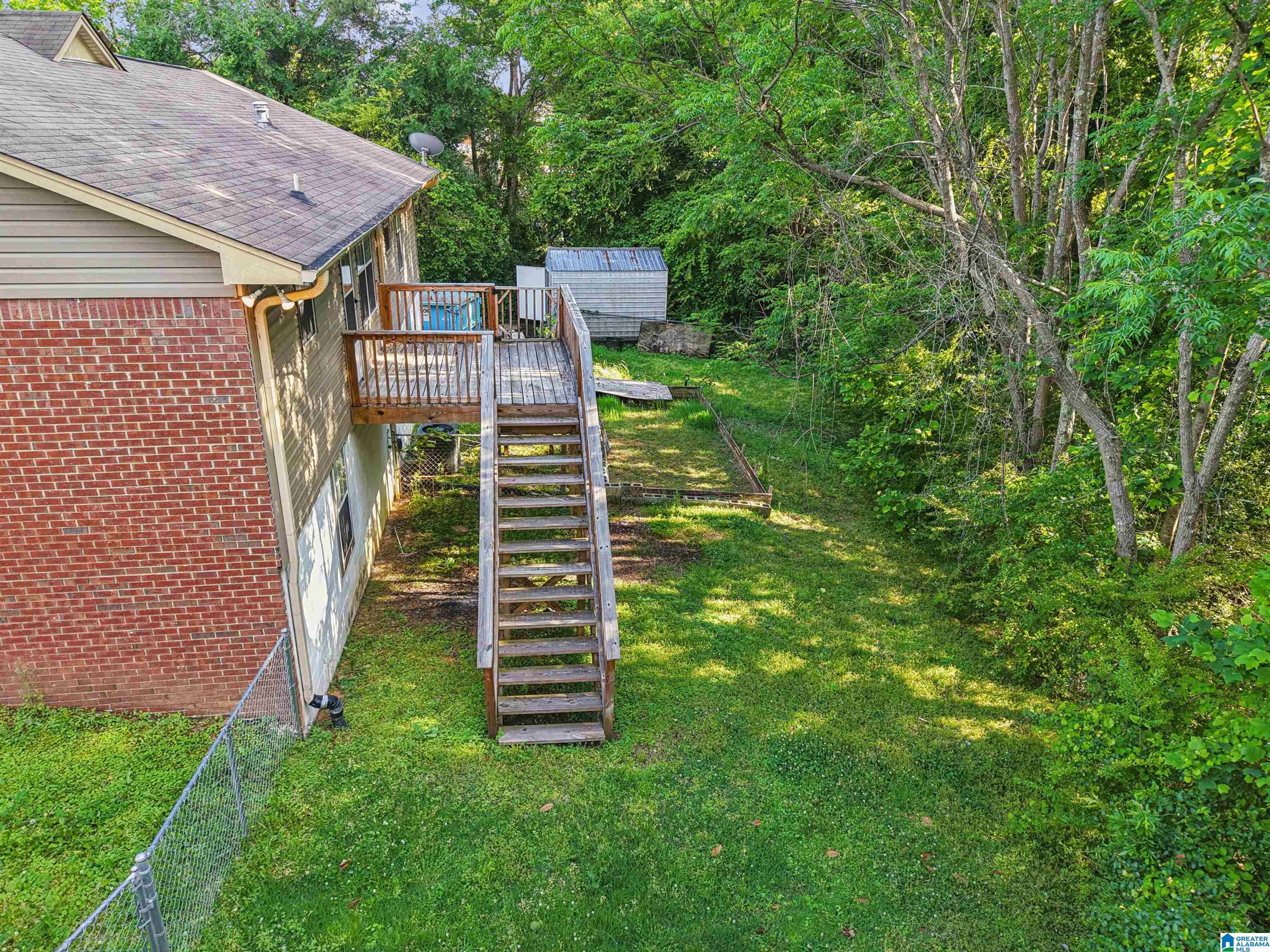 717 Hilltop Road Warrior, AL 35180 - Photo 25 of 33