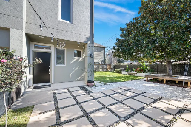 $3,200 | 1102 Patterson Street, Houston, TX 77007