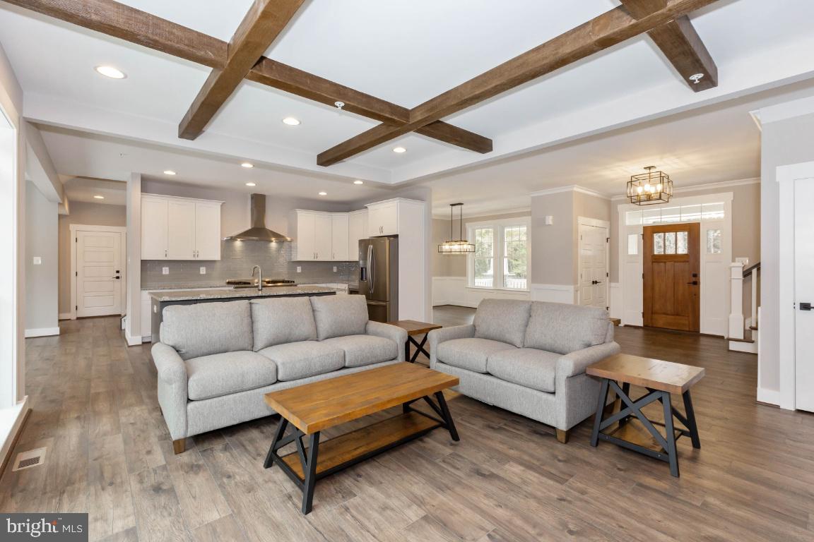 16905 Hughes Road Poolesville, MD 20837 - Photo 3 of 11 Open plan family room and kitchen