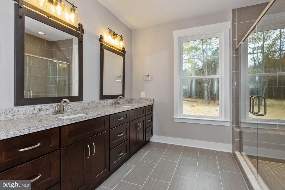 16905 Hughes Road Poolesville, MD 20837 - Photo 7 of 11 Luxury master bath