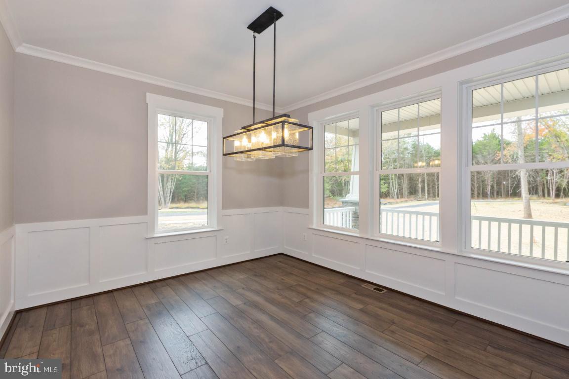 16905 Hughes Road Poolesville, MD 20837 - Photo 10 of 11 Hardwood throughout main floor
