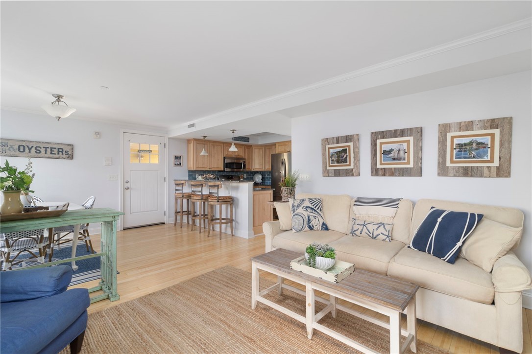 20 Narragansett Avenue, Unit 905 Narragansett, RI 02882 - Photo 13 of 40