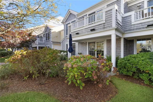 $849,000 | 20 Narragansett Avenue, Unit 905, Narragansett, RI 02882