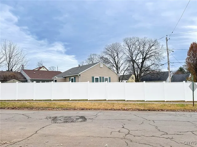 $159,900 | 1674 Grandview Avenue, Utica, NY 13502