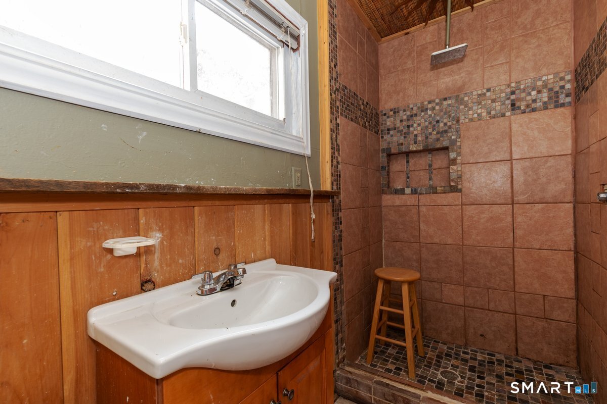 50 Selden Street Windham, CT 06226 - Photo 24 of 35