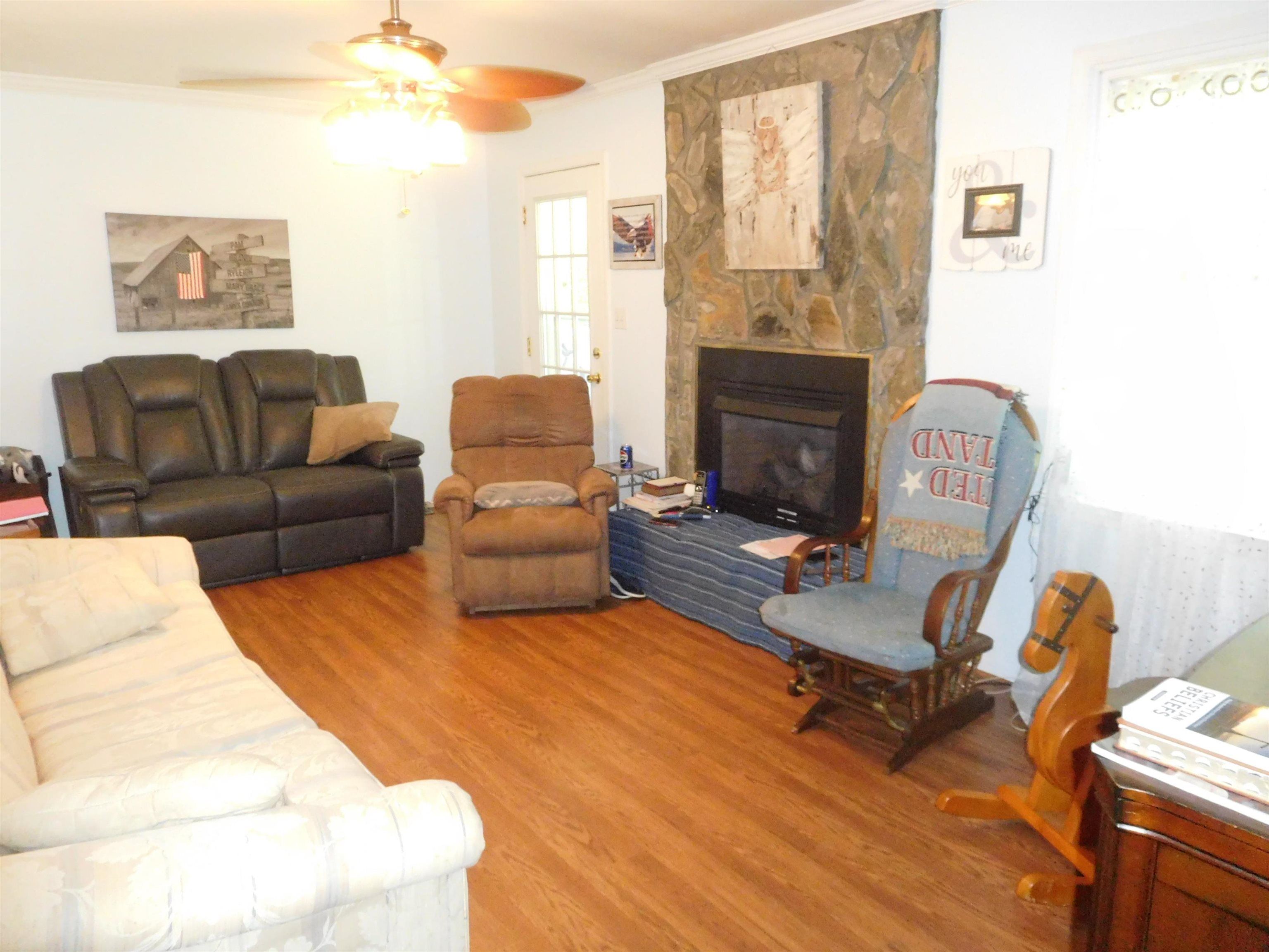 207 Eastbrook Road Gaffney, SC 29340 - Photo 3 of 19 Gallery Image 3