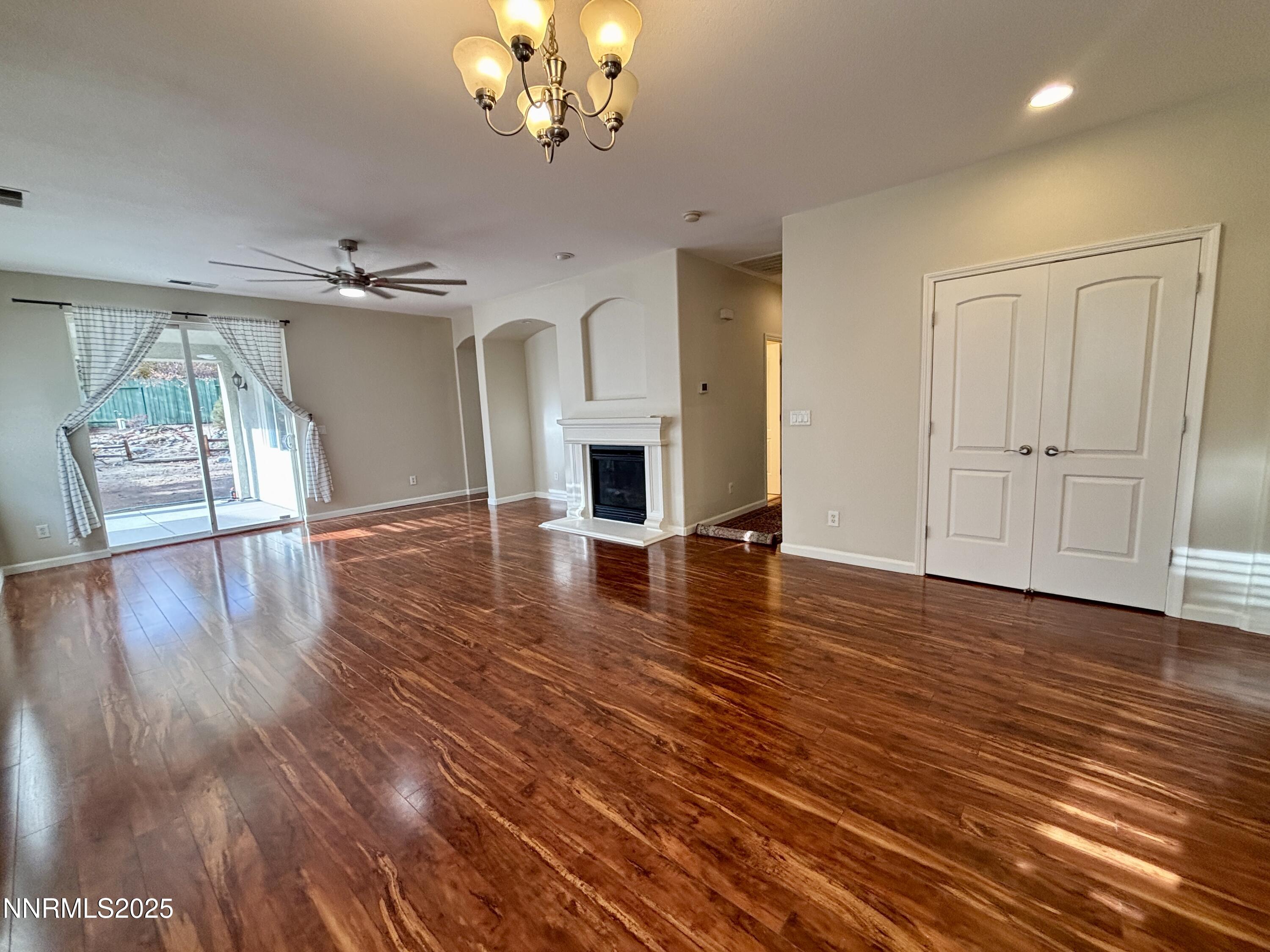 1335 Grand Summit Drive Reno, NV 89523 - Photo 4 of 20 IMG_4726