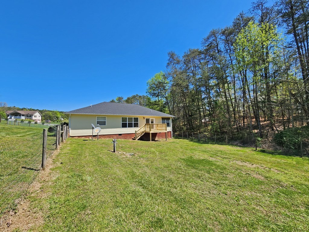 1455 Deer Meadows Road Sevierville, TN 37862 - Photo 4 of 27
