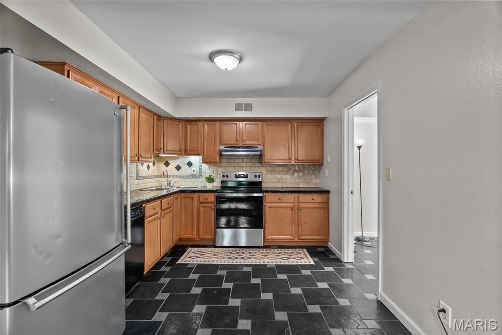 404 Applestone Drive Ballwin, MO 63021 - Photo 31 of 61