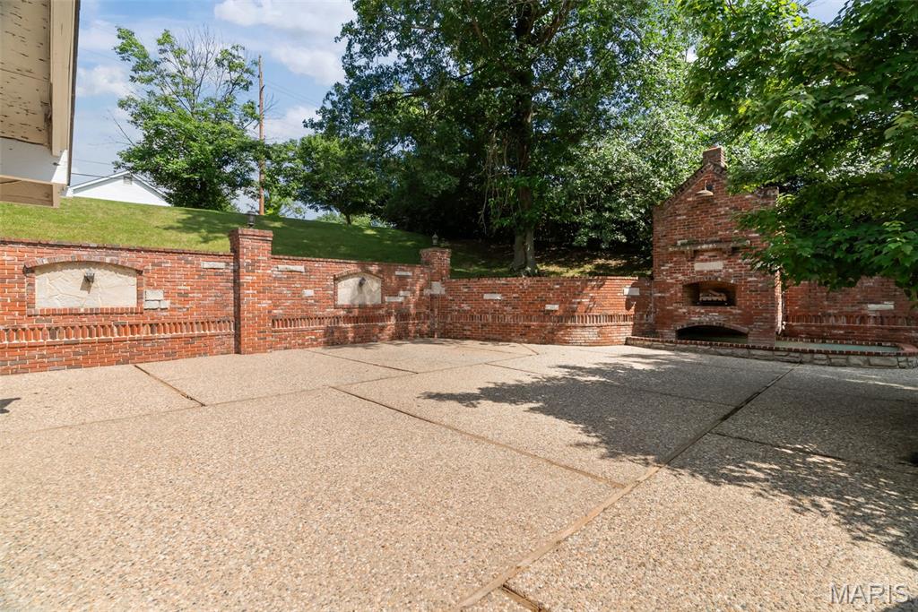 404 Applestone Drive Ballwin, MO 63021 - Photo 9 of 61