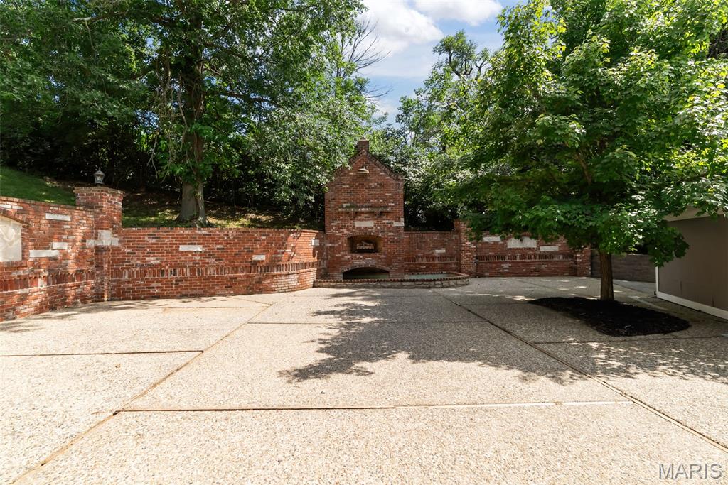 404 Applestone Drive Ballwin, MO 63021 - Photo 10 of 61