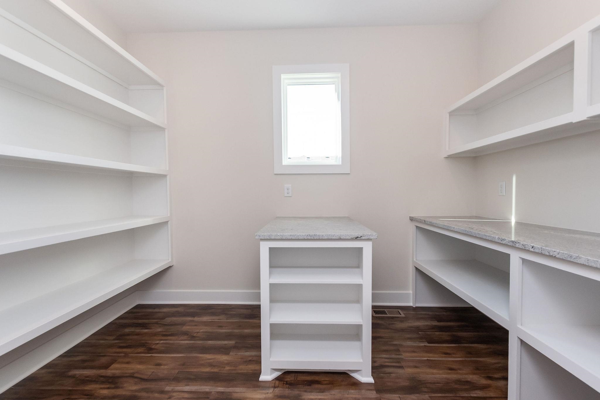 2740 South Prescott Street Wichita, KS 67215 - Photo 17 of 36