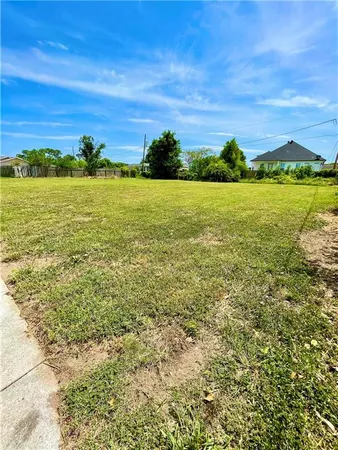 $40,000 | 320 Doerr Drive, Arabi, LA 70032