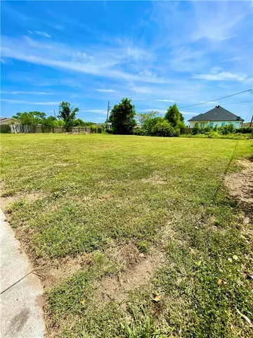 $40,000 | 320 Doerr Drive, Arabi, LA 70032