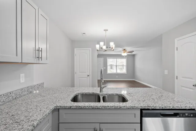 $1,295 | 106 Davis Ridge Lane, Clarksville, TN 37040