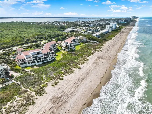 $950,000 | 4651 Northeast Ocean Boulevard, Unit 31, Jensen Beach, FL 34957