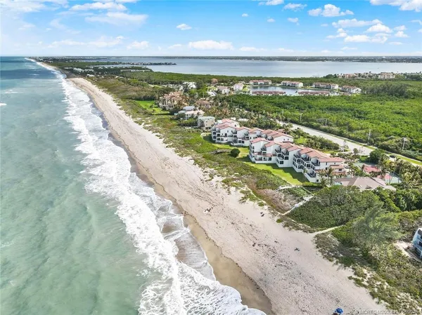 $950,000 | 4651 Northeast Ocean Boulevard, Unit 31, Jensen Beach, FL 34957