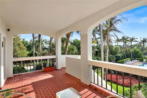 $950,000 | 4651 Northeast Ocean Boulevard, Unit 31, Jensen Beach, FL 34957